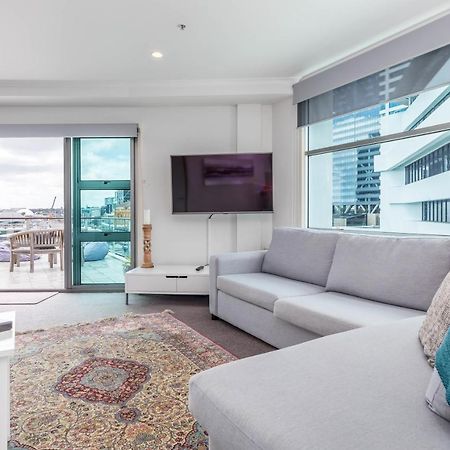Stunning Waterfront Location With Huge Balcony! Apartment Auckland Bagian luar foto