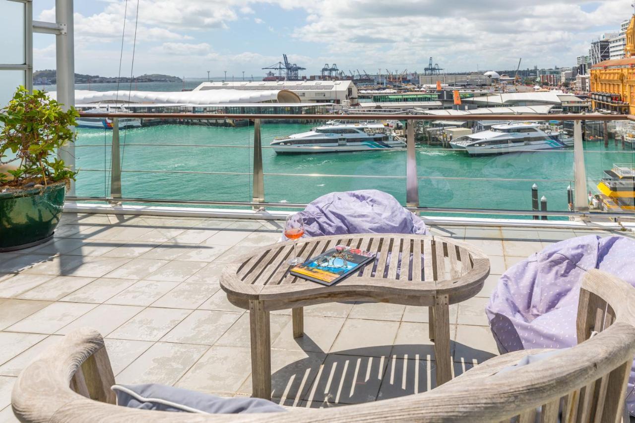 Stunning Waterfront Location With Huge Balcony! Apartment Auckland Bagian luar foto